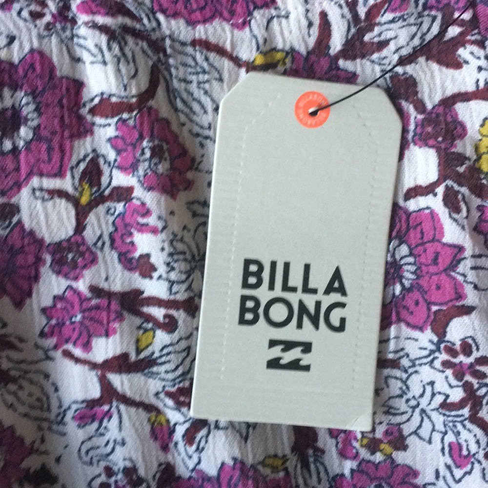 SOLD!!! Billabong romper open back size S - Picture 6 of 6